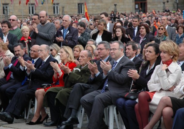 Aplausos para o discurso de Alberto N&uacute;&ntilde;ez Feijoo
