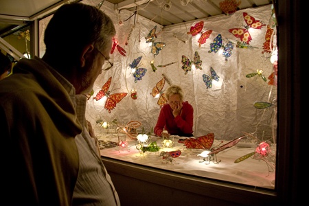 Postos no paseo mar&iacute;timo da vila